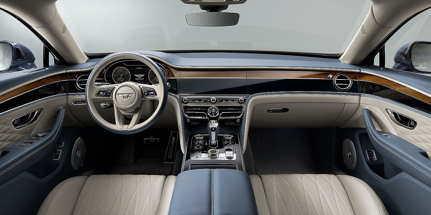BENTLEY-NEW-FLYING-SPUR-2020-FRONT-INTERIOR-CONSOLE-AND-STEERING-WHEEL