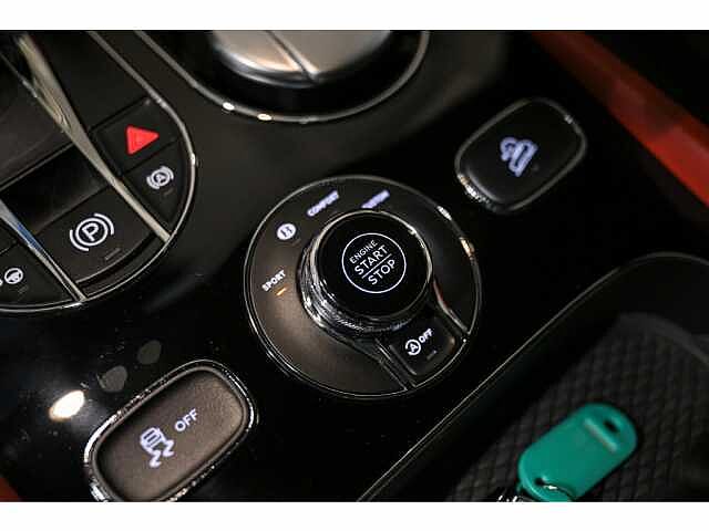 40:Bentley Bentayga V8, SUV, Onyx, Bentley Paris Seine