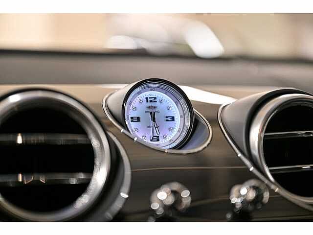 35:Bentley Bentayga V8, SUV, Onyx, Bentley Paris Seine