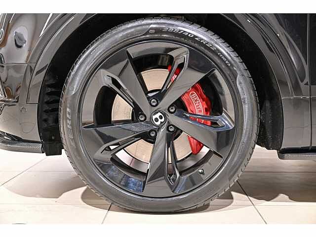 5:Bentley Bentayga V8, SUV, Onyx, Bentley Paris Seine