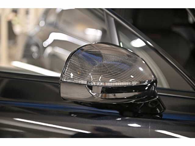 15:Bentley Bentayga V8, SUV, Onyx, Bentley Paris Seine