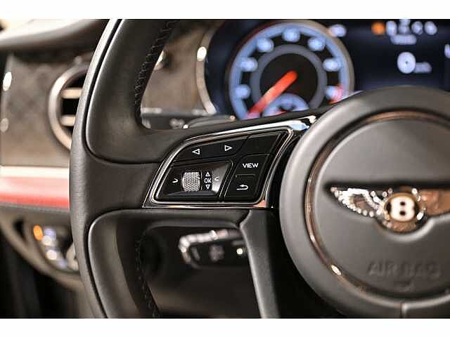 33:Bentley Bentayga V8, SUV, Onyx, Bentley Paris Seine