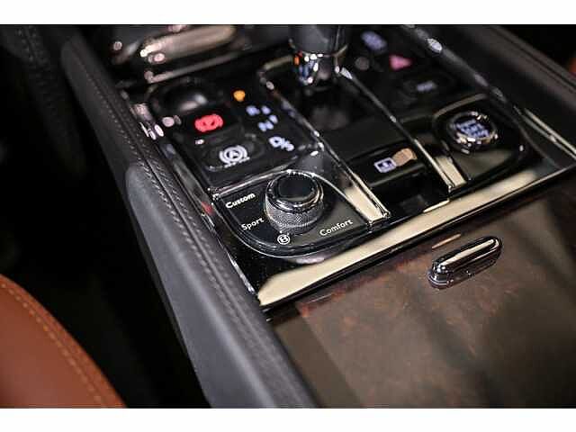 32:Bentley Mulsanne V8, Berline, Onyx, Bentley Paris Seine