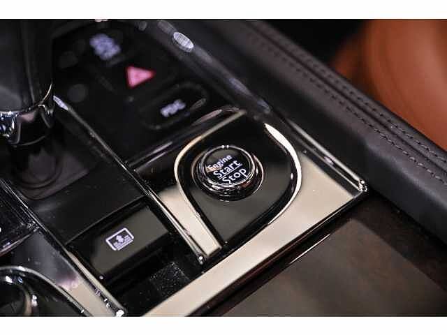 30:Bentley Mulsanne V8, Berline, Onyx, Bentley Paris Seine