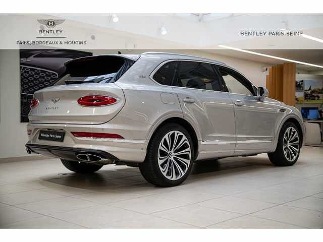 2:Bentley Bentayga First Edition V6 Hybrid, SUV, Silver Storm, Bentley Paris Seine