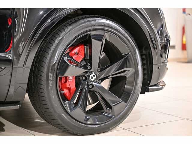 12:Bentley Bentayga V8, SUV, Onyx, Bentley Paris Seine