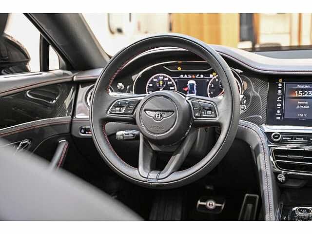 24:Bentley Flying Spur V8, Berline, Onyx, Bentley Paris Seine