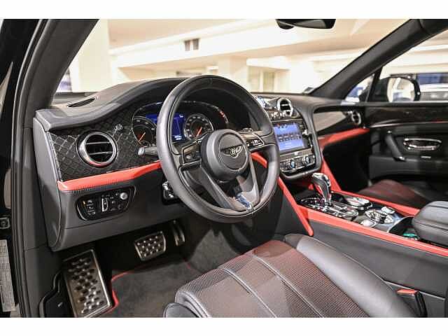 1:Bentley Bentayga V8, SUV, Onyx, Bentley Paris Seine