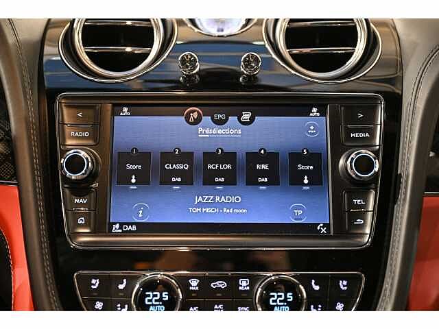 37:Bentley Bentayga V8, SUV, Onyx, Bentley Paris Seine