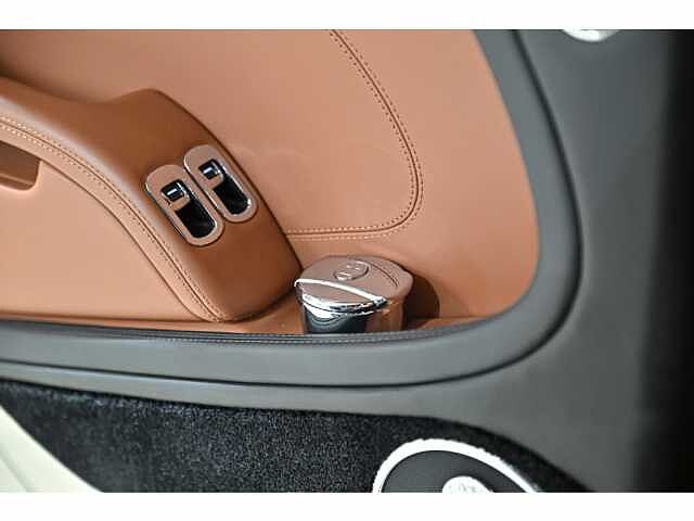 25:Bentley Mulsanne V8, Berline, Onyx, Bentley Paris Seine