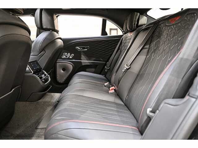 22:Bentley Flying Spur V8, Berline, Onyx, Bentley Paris Seine