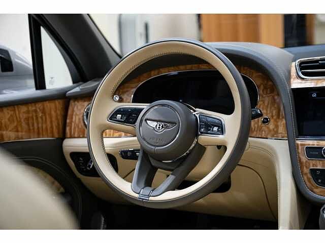 7:Bentley Bentayga First Edition V6 Hybrid, SUV, Silver Storm, Bentley Paris Seine