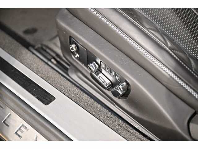 23:Bentley Continental GT V8, Coupé, Thunder, Bentley Paris Seine